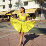 Eugenia Lemos Instagram – ✨ MIAMI VIBES✨ 

Mis bellezas hoy solo quiere recordarte que eres hermosa, que puedes lograr todo eso que sueñas, que vales mucho mas de lo que crees, que te quiero mucho 🌹✨

👗 @nievesmarin ✨