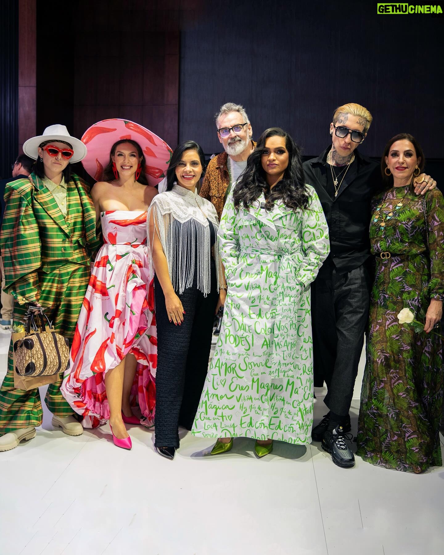 Eugenia Lemos Instagram - Día 3 @andesfashionweekchile ✨ Disfrutando de la noche de cierre y con los mejores invitados @albaniarosarioofficial @nyclavish @soychabacano @kikarocha_ @benitofernandez 😎✨ 📸 y 🎬 @jd.madueno