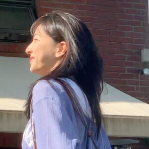 Eunseo Instagram - 봄에 태어나서인지 계절 봄을 무지 좋아하는 나🧚🏻‍♀️ 
익숙하면서도 색다르게 다가오는 요즘 일상들이 재밌다🍋