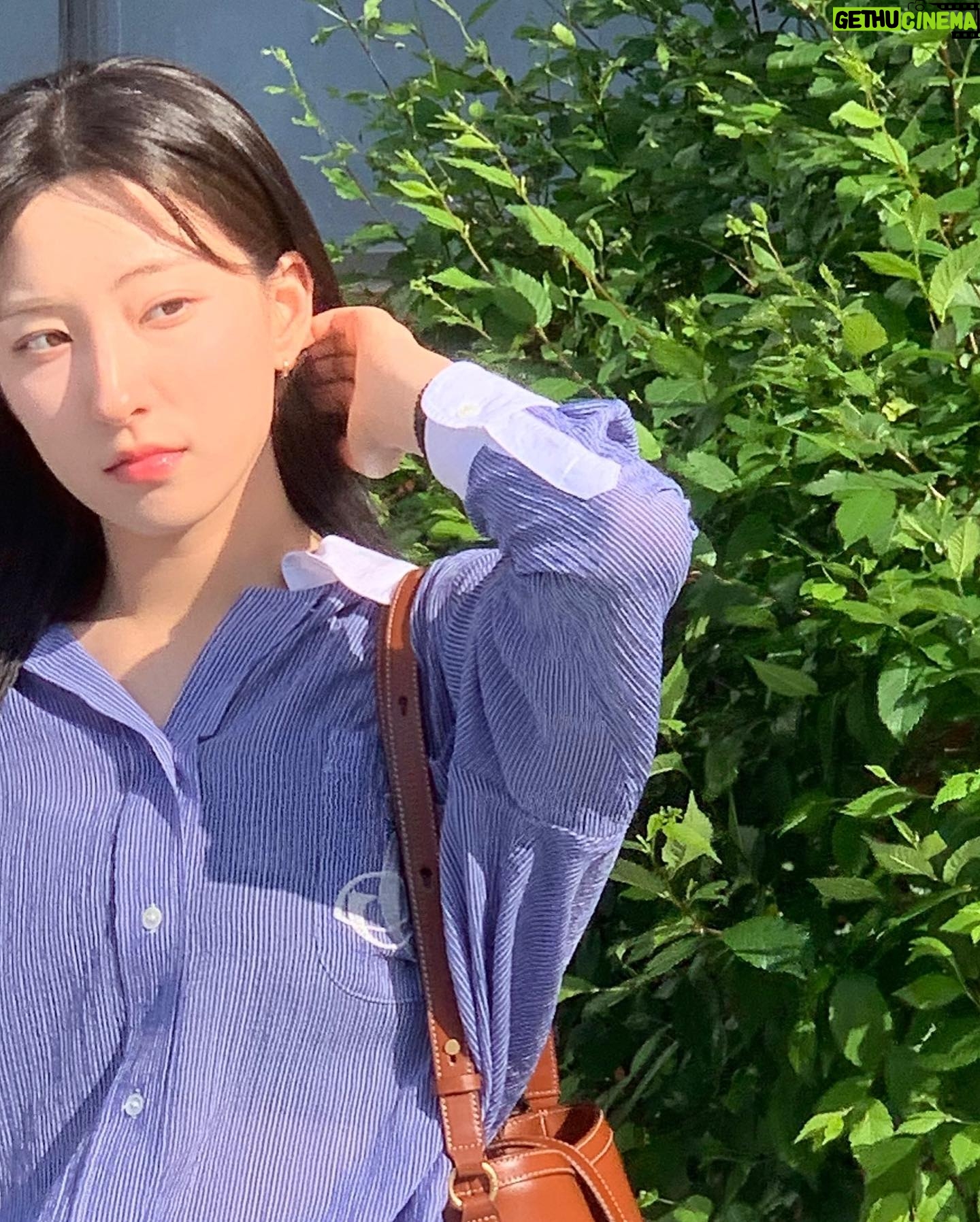 Eunseo - 85.5K Likes - λ΄μ νμ΄λμμΈμ§ κ³μ λ΄μ λ¬΄μ§ μ’μνλ λπ§π»ββοΈ
μ΅μνλ©΄μλ μλ€λ₯΄κ² λ€κ°μ€λ μμ¦ μΌμλ€μ΄ μ¬λ°λ€π