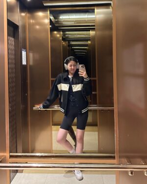 Eunseo Instagram - 주여니의 저번 주 1주일 사진일기.zip 

* 1년 간 쉬었던 운동을 요즘 열심히 다니고 있다
* 친언니2가 만들어 준 오이토스트에 입문했..오이반대파 미아내🙇🏻‍♀️ 
* 주변지인들과 좋은 날 좋은 시간들 보내기 ( Feat. 토리..🐶)
* 1교시 아침수업에 지각해서 여유롭게(?) 찰칵..📸 
* 어린이 어버이날을 행복하게 🕶️