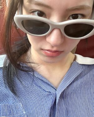 Eunseo Instagram - 주여니의 저번 주 1주일 사진일기.zip 

* 1년 간 쉬었던 운동을 요즘 열심히 다니고 있다
* 친언니2가 만들어 준 오이토스트에 입문했..오이반대파 미아내🙇🏻‍♀️ 
* 주변지인들과 좋은 날 좋은 시간들 보내기 ( Feat. 토리..🐶)
* 1교시 아침수업에 지각해서 여유롭게(?) 찰칵..📸 
* 어린이 어버이날을 행복하게 🕶️