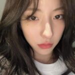 Eunseo Instagram - 열심히 달려 온 올해 무엇보다 우정들과 함께 이뤄낸 것들이 많았어서 잊지못할 2022❣️25살의 주여니를 나보다 더 사랑해줘서 고맙고 내년에 아름다울 주여니도 잘 부탁드려요 우정이들🧚🏻‍♀️