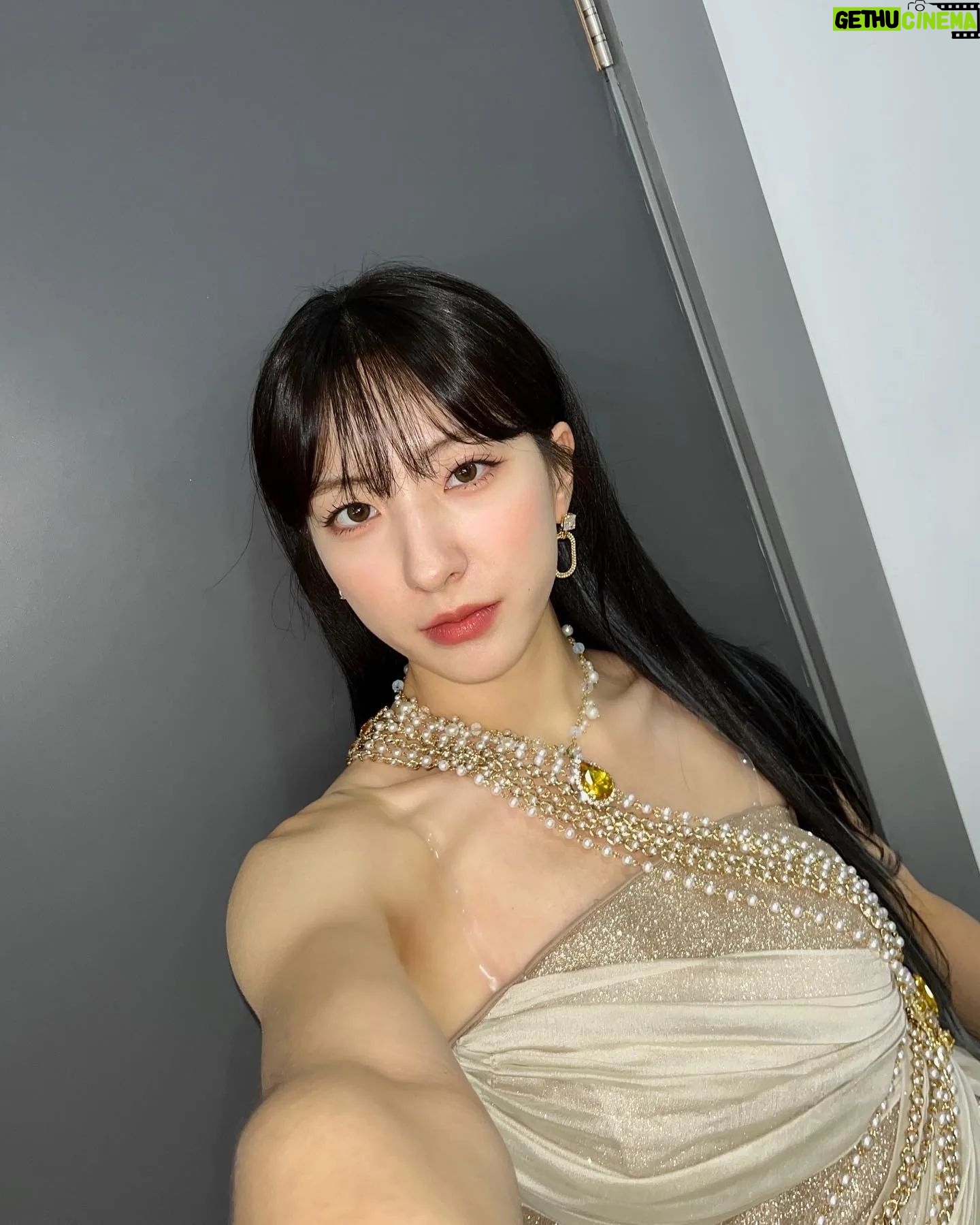 Eunseo - 96.1K Likes - ΰΈ§ΰΈ±ΰΈΰΈΰΈ΅ΰΉΰΉΰΈͺΰΈΰΈͺΰΈΈΰΈππ»