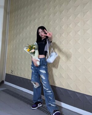 Eunseo Instagram - 9월 시작🐈‍⬛