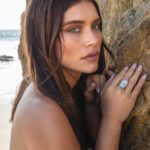 Eva De Dominici Instagram – Italian-Argentine actress Eva De Dominici stars in Kellery’s Endless Luck Diamond 2024 collection, captivating us with her undeniable unique beauty and magnetism.