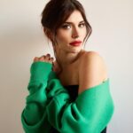 Eva De Dominici Instagram - Gracias por las palabras tan lindas. @goldenglobes Pueden ver la entrevista completa en el link de mis historias 🤍 Thank you for such nice words. @goldenglobes You can go to my stories and find the link to read the full interview 🤍