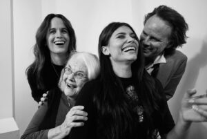 Eva De Dominici Instagram - Some moments of SXSW for The Uninvited 🎬

@waltongogginsbonafide 
@elizabethreaser 
@nadiasomerset 
@rosiefellner 
#LoisSmith 
@pascalispunk 
@fredriksewell