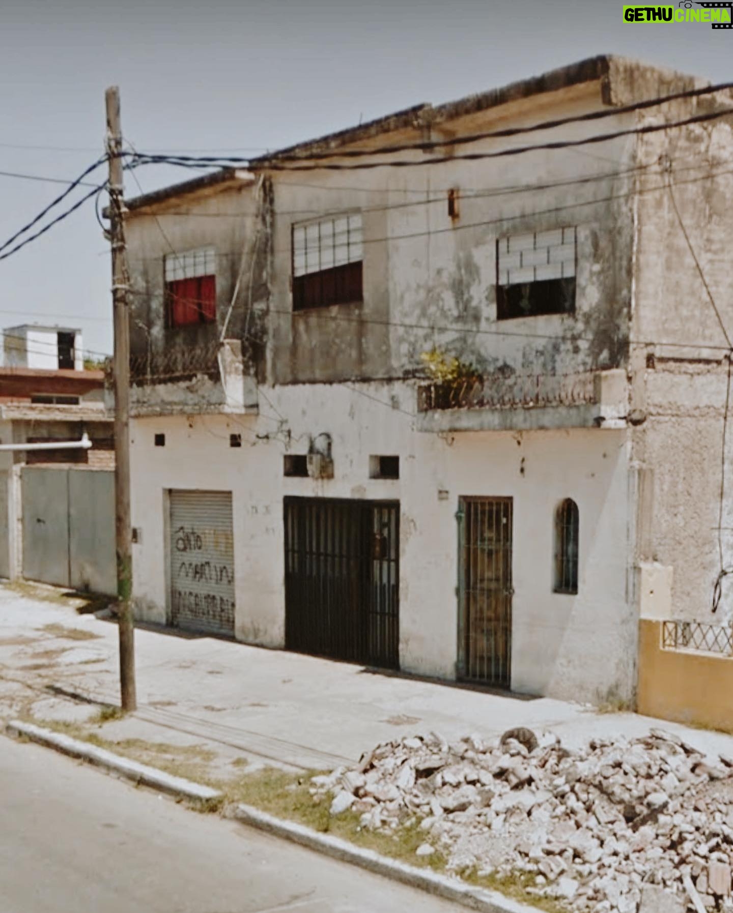 Eva De Dominici - 3 Likes - In the slums of Argentina stands the house where I spent countless hours daydreaming during my childhood. Though miles away, in my mind I revisit it all the time.
La casa de Villa Fiorito, una de las casas que marcó mi infancia. Estoy lejos, pero en mi mente la visito todo el tiempo.
❤️
