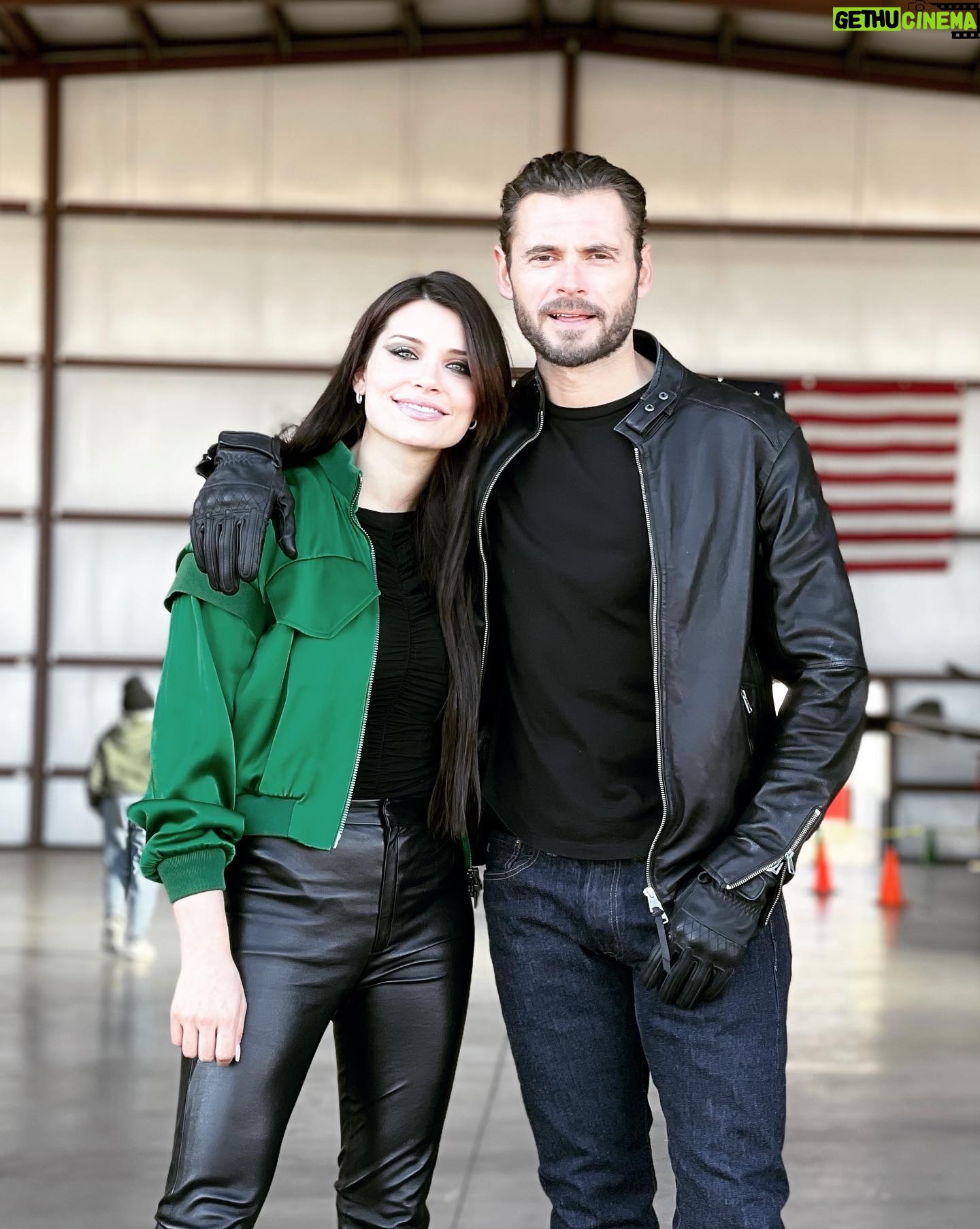 Eva De Dominici Instagram - Well… Today marks my last day of shooting of @cleaningladyfox Season 3. It was the immense love of the people I work with what made possible to make the show go on with fortitude despite being an emotional rollercoaster. It’s been a wild ride, filled with more laughs and lessons than I can count. What happens on set is pure magic…it’s what makes this crazy profession worth every moment, and I promise never to take it for granted. Thank you for the love, the support, for helping me keep going with a broken heart, for the beautiful presents and letters and… ahhh you guys have made me feel loved. I’m gonna miss you all so much, but SEE U LATER 🤍 P.S. Shoutout to Daniela, our fearless leader in the wardrobe department, who designed this “Barbie Eva” you see in the pics. 🤭🥰 Forever grateful. Bueno… hoy es mi ultimo Dia de grabación en @cleaningladyfox en la temporada 3. Fue el inmenso amor incondicional de mis compas de trabajo lo que hizo posible seguir adelante con fortaleza. Esta es una experiencia con más risas y enseñanzas de las que puedo contar. Lo que pasa dentro de un set es mágico y es lo que hace que esta profesión loca valga cada momento y prometo nunca darlo por sentado. Gracias por el amor, el aguante, por ayudarme a seguir con el corazón roto, los hermosos regalos y cartas… Me hicieron sentir amada. Lo que voy a extrañar a este equipo pero NOS VEMOS LUEGO 🤍 PD: Daniela, nuestra líder indiscutida en el departamento de vestuario, me sorprendió con esta “Barbie Eva” que ven en las fotos, diseñada por ella. 🤭🥰 Agradecida de por vida.