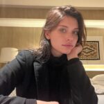 Eva De Dominici Instagram - Cinco días. Tres ciudades. La vida, surreal. 🎬🎃🛫