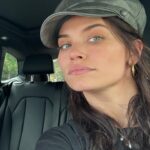 Eva De Dominici Instagram – i like to believe that one always walks to where they are already waiting for them 🌝
me gusta creer que uno siempre camina hacia donde ya lo están esperando 🌚