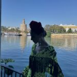 Eva González Instagram - Y con este maravilloso traje de mi querida amiga @pilarveramodaflamenca pongo punto y final a la feria este año. Gracias @claroscurohair 😉 #feriasevilla2024