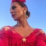 Eva González Instagram - Vamonos pa la feria cariño mío… #feria2024 Traje de mi querida @pilarveramodaflamenca