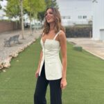 Eva González Instagram - Me gusta este look. Y a vosotros? Pantalón: @etxartpanno Top: @bcbgmaxazria Zapato: @bibiloushoes