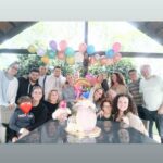 Eva González Instagram - Doy la bienvenida a los 43 rodeada de amor. Me siento bendecida por la familia que tengo, jamás nos soltaremos. Os quiero tanto… Gracias a todos por las felicitaciones, me he sentido muy muy querida! Y el mejor regalo de hoy está en la última foto, salgo favorecida, no? Jajaja…