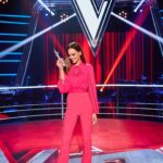 Eva González Instagram - Hoy es una noche muy especial. Terminan las audiciones y vuelvo a pisar el escenario de @lavozantena3 un año más para arrancar “la gran batalla”. Estos momentos para mi son muy especiales y no puedo evitar sentir un pellizquito de nervios y emoción. Espero que disfrutéis mucho un programa que, os aseguro, va a ser épico! P.d: me encanta la última foto! Estilismo: @inma_fdstylist y @nikolrobles @elisabettafranchi Muah: @nadador @chemajuncos @soniamarina8 Fotos: @robertosastrephoto Os espero a todos a las 22.00 en @antena3com