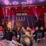 Eva González Instagram - Anoche nos pusimos nuestras mejores galas para hablar alto, claro y sin tabúes del Cáncer. Para premiar a aquellos que dedican su vida a hacer este trago menos duro a los que lo padecen, ya sea a través de la investigación, la divulgación, el voluntariado, el acompañamiento al enfermo, a sus familias… Por desgracia a todos nos ha tocado de manera directa o muy cercana, y todos tenemos que unirnos para alzar la voz y pedir a las instituciones que haya más INVESTIGACIÓN porque es la única vía de curación. Gracias @elle_spain y @contraelcancer.es por esta preciosa iniciativa y por contar conmigo un año más como maestra de ceremonias, siempre que me necesitéis, ahí estaré. Todo lo recaudado fue íntegramente donado a la Asociación española contra el cáncer. Gracias a todos lo que aportasteis vuestro granito de arena porque entre todos haremos una gran montaña! Gracias también @pronovias por hacerme este vestido tan especial. A @soniamarina8, @inma_fdstylist y @monica_romerot por no soltarme la mano🤍 #ellecancerball