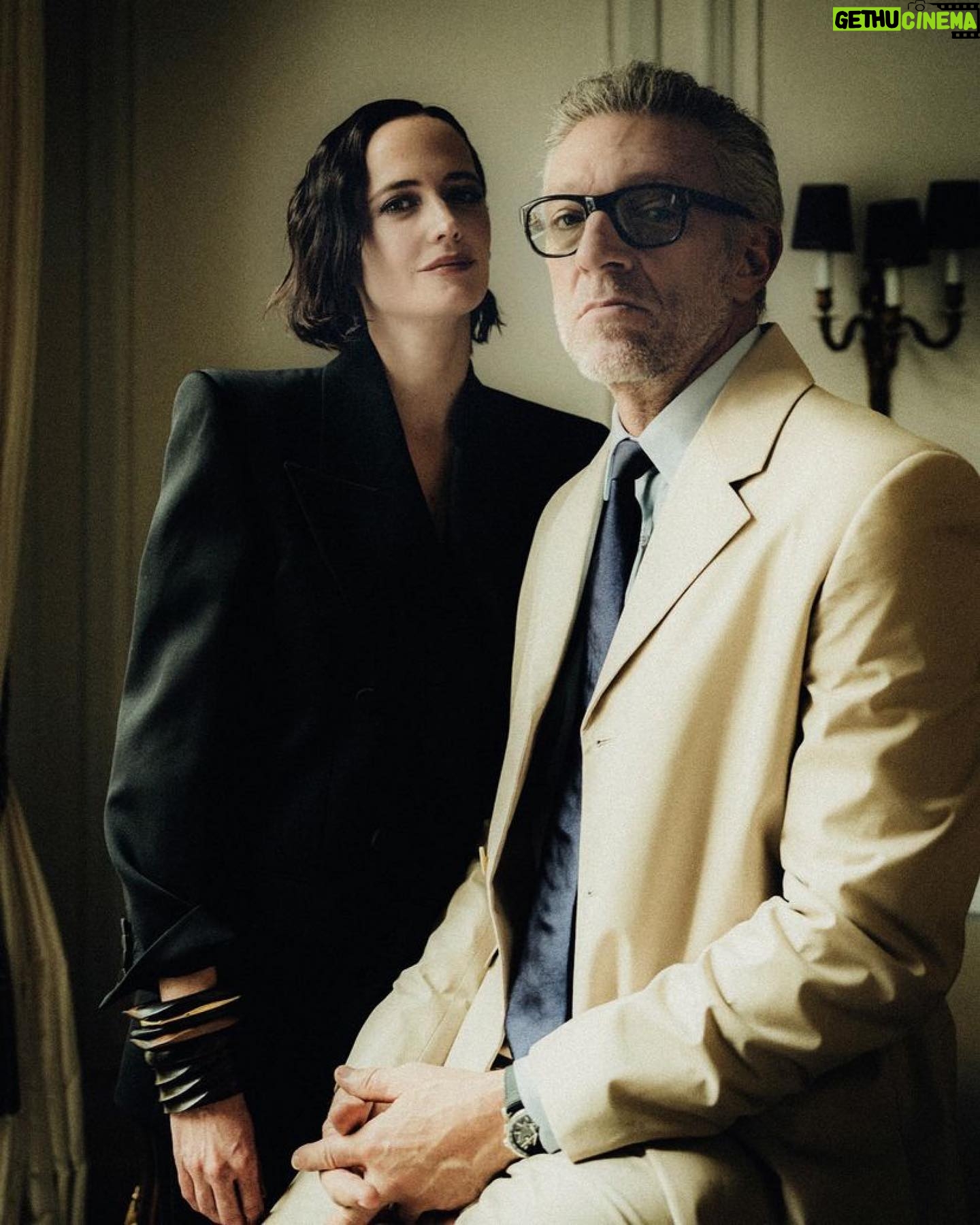 Eva Green Instagram - @nytimes portraits of me and @vincentcassel by @julien_mignot . Interview link in bio.