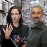 Eva Green Instagram - À l'occasion de la sortie du film "Les trois Mousquetaires : Milady", Eva Green et Martin Bourboulon sont venu faire un tour dans le Vidéo Club pour parler inspirations et influences cinématographiques 🎬