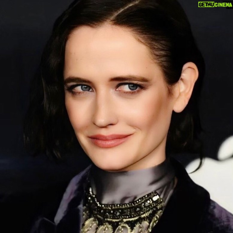 Eva Green Instagram - World premiere of LIAISON in Paris with our marvelous cast and crew Worldwide streaming starts on February 24 on @appletvplus @vincentcassel @stephenjameshopkins @laetitiaeido @therealdanielfrancis @eriqebouaney @bukkybakray9 @irene_jacob_ @gerardlanvinofficiel @yantual @thierry.fremont @stanislasmerhar