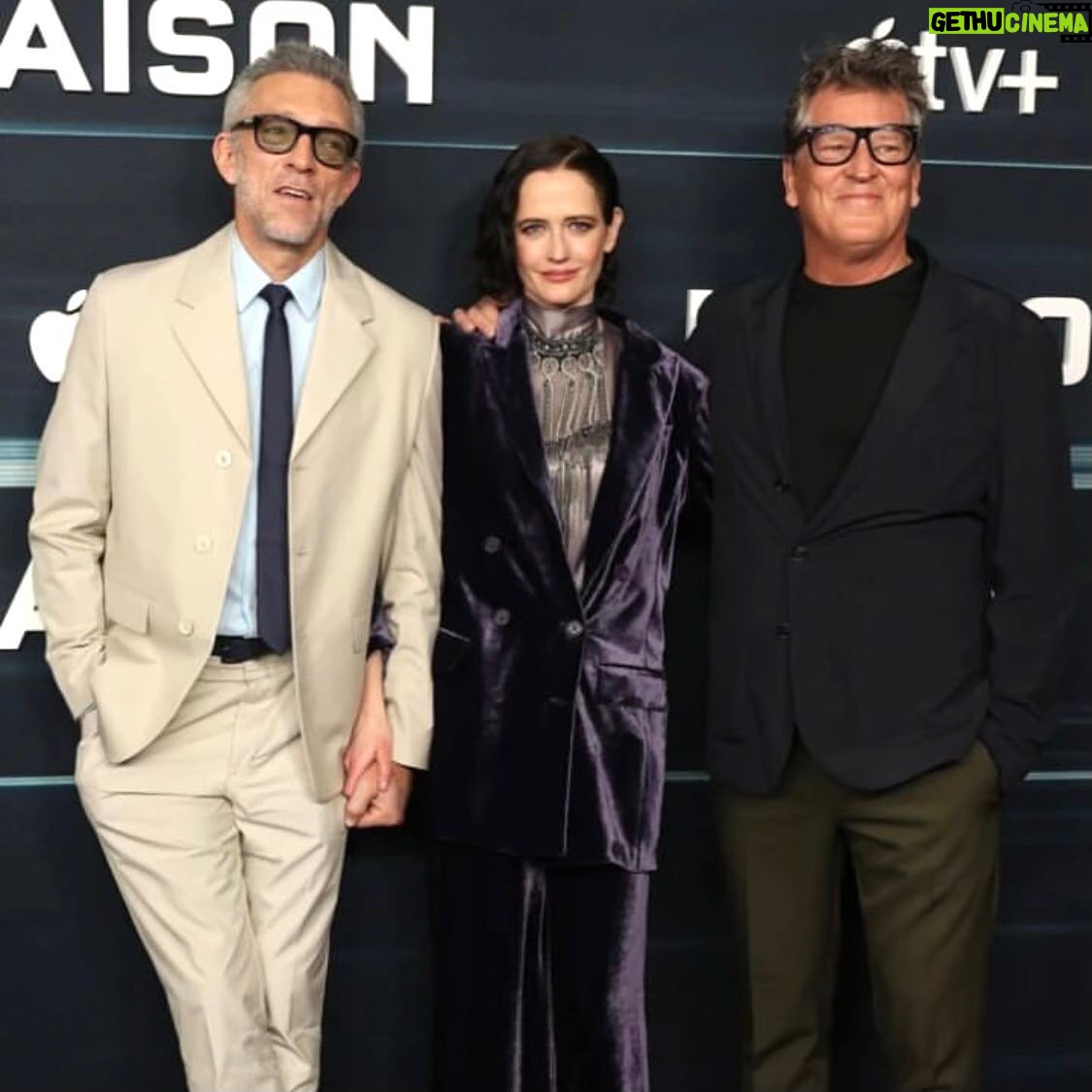 Eva Green Instagram - World premiere of LIAISON in Paris with our marvelous cast and crew Worldwide streaming starts on February 24 on @appletvplus @vincentcassel @stephenjameshopkins @laetitiaeido @therealdanielfrancis @eriqebouaney @bukkybakray9 @irene_jacob_ @gerardlanvinofficiel @yantual @thierry.fremont @stanislasmerhar