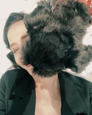 Eva Green Instagram - Yesterday with Sir Winston @lestroismousquetaireslesfilms 

Stylist: @mistersamuelf
Hair: @alainpichonhair
Make-Up: @harold_james