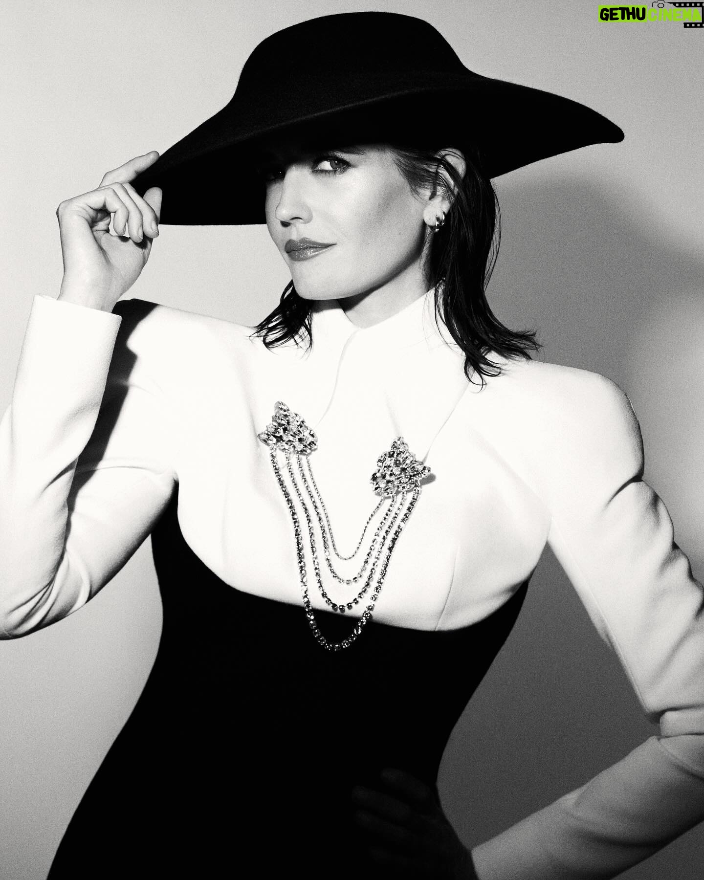 Eva Green Instagram - Thank you @lofficielliechtenstein and @gracemaier for letting me and Mister Winston play dress up with @rachell_photo . I think Winston’s ready for a full-time modelling career 🤩 Stylist : @annalenasophie_g Hair : @perrinerougemonthair Makeup : @harold_james