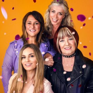 Eva Isanta Instagram - “Las que gritan” arranca proceso creativo con muchas ganas.
Y un equipo ganador.
Ganas de que conozcáis a estas cuatro mujeres.
Reparto: @pepa_rus @normaruizita @evaisanta y #beatrizcarvajal 
Texto: @josemariadelcastillo y @rincon_cano .
Dirección: @josemariadelcastillo 
Aydte. dirección: @jesustorresactor 
Producción: @pentacionespectaculos 
@coribante 
Vestuario: @valerolupe 
Escenografía: @monicaboromello