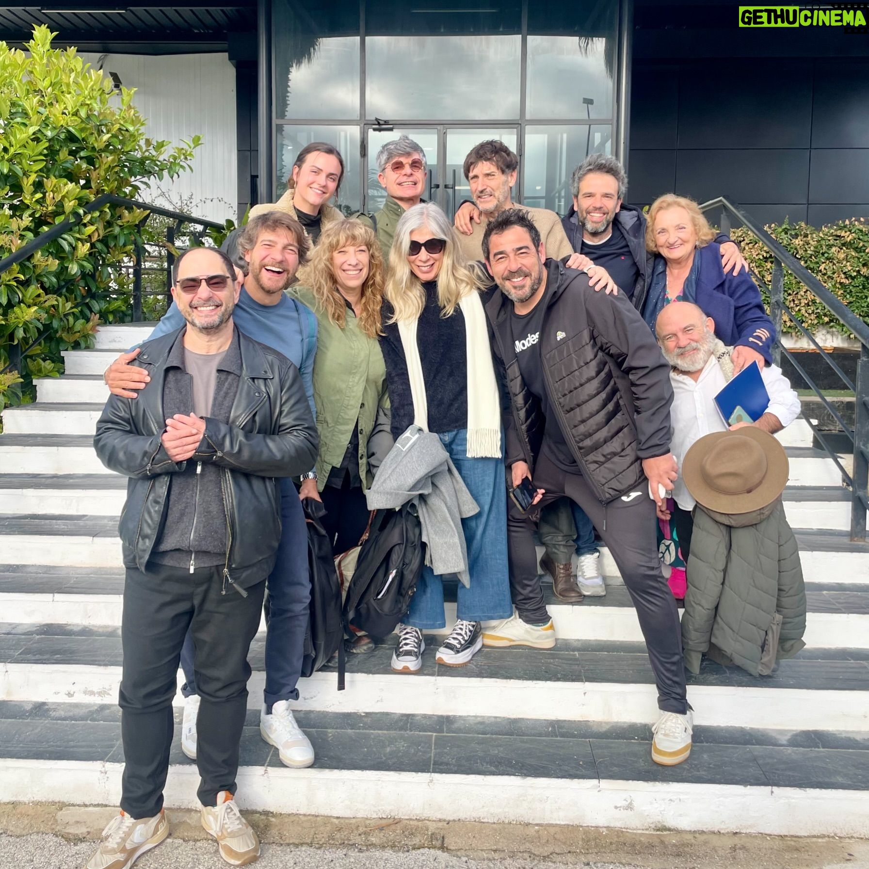 Eva Isanta - 30.2K Likes - Lectura de los capítulos 187 y 188.
¡A por la 15 !
La cosa viene buena.
Increíble lo de @alber_caballero @lauracaballero_ @dani_deorador @carla.nigra
@la_queseavecina @contuberniofilms
@mediasetcom
#laqueseavecina #temporada15