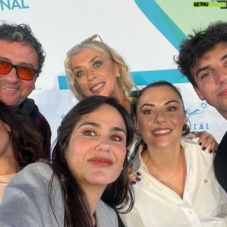 Eva Isanta Instagram - Qué buen momento @festivalmeria gracias al coloquio creado por @elenassanchez_ El trabajo de la actriz-actor como oficio amado y forjado desde dentro. Compañeros ❤️ @pacotous @marialeonbarrios @mirenib @oscar_casas_ #fical #charlacoloquio #festival #almería @borial_management