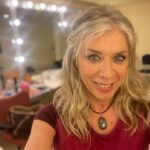 Eva Isanta Instagram - El estreno de #lasquegritan fue el viernes 26 en el @teatroprincipalpalencia Aún impregnada de un batiburrillo de emociones: esfuerzo, trabajo, nervios, compañerismo, aplausos … una maravillosa eclosión que aún estoy digiriendo. Gracias Palencia y amigos/as por la fervorosa acogida. Me habéis hecho muy feliz. Gracias familia teatrera. Esto no ha hecho más que empezar. Os quiero #beatrizcarvajal @normaruizita @pepa_rus Texto: @rincon_cano y @josemariadelcastillo Dirección: @josemariadelcastillo Producción: @pentacionespectaculos @coribante Distribución: @pentacionespectaculos Escenografía: @monicaborromeo_ Iluminación: @pilar #lasquegritan #estreno #teatropalencia La labradorita es cosa de @cabo.hannah 🤍