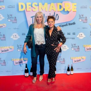 Eva Isanta Instagram - Amigos y cine = planazo.
@lamedinaesoficial y yo acompañamos anoche a @macarenagomezofficial y @nachoguerreros en su estreno de la película “Desmadre incluido “ de @miguelmartí 

Top @benjaminfriman 
Joyas @dimeqmquieres 
Zapatos @gioseppo_shoes_ 
@galleryroomc 

#estreno #comedia #cineespañol