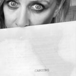 Eva Isanta Instagram - Unos días después el rodaje de #canguro de @cinemahebrero y @garajonayproducciones sigo con el corazón a mil revoluciones. No solo porque amo el género de terror, sino por la gran experiencia profesional y humana. Gracias David @cinemahebrero por confiar en mí para dar vida a un personaje tan alejado de los papeles para los que me suelen llamar. #Carmen me ha llenado de energía y confianza en mí, para seguir luchando por mis sueños como actriz. Gracias a la inmensa @oliviabaglivi , nadie más talentosa y generosa para ser #Emma. Y por supuesto a todo el equipo técnico, sois enormes.No os menciono para no dejarme a nadie🤦‍♀️ Espero encontraros muy muy pronto en nuevas fantasías. Gracias gracias gracias. Fotos : @jakedaniellewis @lisa.ceinos #canguro #cine #terror #cortometraje #español