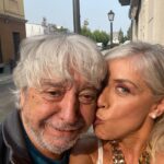 Eva Isanta Instagram - @ricardoarroyoactor_ y todos felices porque esta noche sale el 1º de la 14 a las 22:50 en @telecincoes El resto en @amazonprime a partir del viernes 10 Os va a gustar 😉 @la_queseavecina @contuberniofilms #laqueseavecina #temporada14