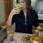 Eva Longoria Instagram – Green juice margarita, your new favorite way to get your greens inđź¤đźĄ¬đźĄ’ Salud and tag if you recreate!
Recipe by @bevsbybeverly đź’š