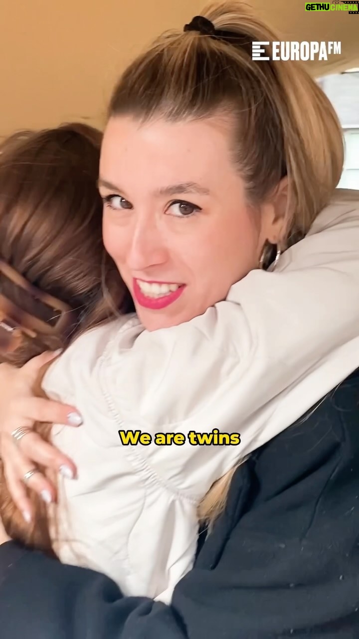 Eva Soriano Instagram - ‘Tú a Londres y yo a Reus’ - pt.1 @evasoriano_ conoce a @ed3nnnnn, su gemela perdida, tras 34 años de incansable búsqueda