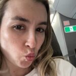 Eva Soriano Instagram - TIOVIVO EMOCIONAL 🎠🎠 ahora que ya sabéis la noticia adjunto las fotos que les enviaba a mis xoxes cuándo me preguntaban “qué tal estás”, grasias por los mensajitos sois peña trolleadora pero muy maja. ♥️♥️♥️✨✨
