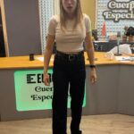 Eva Soriano Instagram - TÚ TOT TOTHOM 🕺🏻 Esto igual os parece una tontería pero la Eva universitaria vivía inmersa en este vídeo del @apm3cat , gracias @davibusta por hacer mi sueño realidad, eres el mejor!!. ♥️♥️✨✨