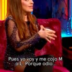Eva Soriano Instagram - Abrimos un melón en #Showriano ¿Tenéis problemas con las tallas de la ropa interior? Ya sabemos que tallas necesitan @evasoriano_ y @dulceida ¿Tú? #Dulceida