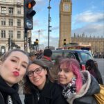 Eva Soriano Instagram - CARRETE LONDINENSE 1. Museo Victorio: Hip hip Hurra!!!✌🏻 2. El Big Ben de Pisa, porque el tiempo pasa muy rápido. lo pilláis??, dePISA…, vale sorry. 3. TibuLord 4. Owww Girll 5. Con la lechuza Kiwi 6. Ryan Ghostling 7. Britanizadas Bebé🫰🏻