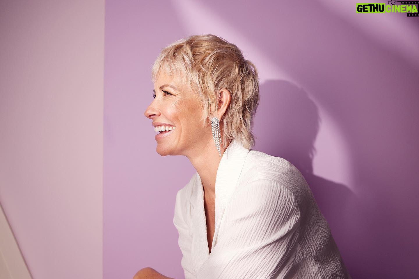 Evangeline Lilly Instagram - I am a studier of womanhood. Femininity in an instinctive, intellectual and sexual sense fascinates and inspires me. I am intrigued by this power that I know I posses, along with every other woman, that most of us fail to master. 📸 Corey Nickols for @imdb And my beautiful team helped me to feel feminine and chic: Styling: @kevinmichaelericson Hair: @bridgetbragerhair Makeup: #pattydubroff Suit: @victoriabeckham #victoriabeckham #femininity #womanhood #bleachedhair #shorthair