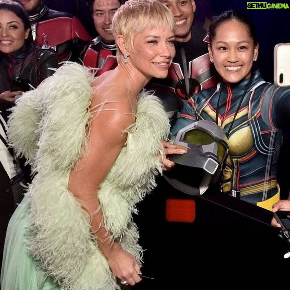 Evangeline Lilly - 54.2K Likes - About last night...✨
#antmanandthewaspquantumania #premier
My team...love and kisses.
@kevinmichaelericson (stylist)
@lisastoreymakeup
@bridgetbragerhair (hair styling)
Cut and colour by Jaime Powell
@giambattistavalliparis
#dreamy