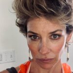 Evangeline Lilly Instagram - @bridgetbragerhair ! I am loving my @t3micro curling iron for my new length! Tiny little iron for short little hairs. 😚 xx #notanad