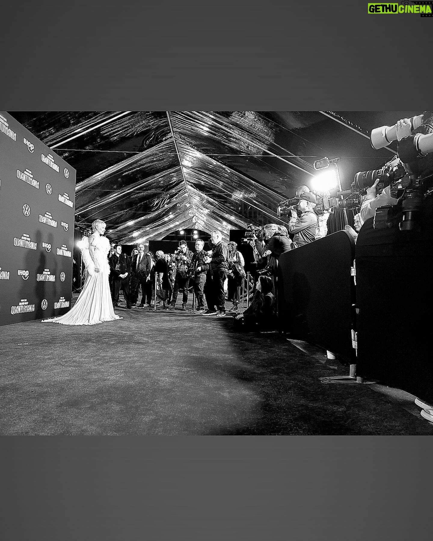 Evangeline Lilly Instagram - Thank you to everybody who turned up to make this event a spectacular success. You guys are who we do it for, and last night the payoff of experiencing all of your enthusiasm was so filling. Thank you, thank you, thank you for investing in our hard work, art and passion. 🙏🏼 #antmanandthewaspquantumania #premier @antmanofficial @marvel