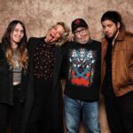Evangeline Lilly Instagram – Thank you #rhodeislandcomiccon for a wonderful weekend. 🥰 The panel was a lovely wander through nearly twenty years of memories.

Thank you @rodrigo_bastos_didier for being the best signing buddy a gal could ask for and for creating the most spectacular illustrations to bring my stories to life.

Thank you @cyberaug for being my resident photographer 📸 and for always dragging @beanafred to see me 😉😉

Thank you to my beautiful fans @sammi_815 @char11ev @alexa.mathisen and Mama Andrea for spending my lunch break with me and for being willing to tell me a little about yourselves. That was really special for me. 

Thank you to all the fellow “talent” who kept me company in the green room and a special shout out to @sethgreen for always screaming “anarchy” every time someone knocked over the flimsy line barriers. 🤘🏻👩🏼‍🎤

Oh! And thank you to @lordvban for adding the fun #Avengers theme music to your post. I’m sure your face would have added to the image, not detracted 😉😉

#ricc #lost #hobbit #antmanandthewasp #marvel #realsteel #wasp #tauriel #kateausten #baileytallet #hopevandyne @whoisginaanyway @zay009 @cap_pham_america