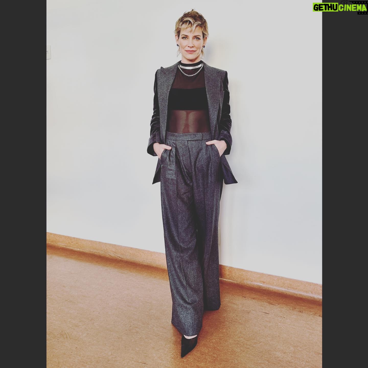 Evangeline Lilly - 49.1K Likes - #Brazil #Brazil #Brazil 🇧🇷🇧🇷🇧🇷
@ccxpoficial #antmanandthewaspquantumania
Thank you to my beautiful, delicious, loving and talented team.
@jennychohair
@karayoshimotobua makeup
@kevinmichaelericson styling
@carolishimaru styling (Brazil)
And to our incredible hotel and hotel staff!! I never want to leave! Let me live this dream a little longer. 🥲🙏🏼
(Video on it’s way)