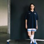 Evgenia Medvedeva Instagram - Будь стильным в движении с Женей Медведевой ⚪️🔵 Вместе с чемпионкой мира и болельщицей «Динамо» мы решили разыграть вещи из новой коллекции Puma. Ты в деле? 😏 Каждый может выиграть ⤵️ 🔹 1 место: вещь из нового поступления от бренда Puma 🔹 со 2 по 6 места: бокс от Евгении Медведевой с её автографом 🔹 с 7 по 10 места: мягкую игрушку от «Динамо» Переходи по ссылке в stories и участвуй 🙌 P.S. Если удача не на твоей стороне, не отчаивайся! Заходи в наши магазины и закупайся 😉 🏟️ Фаншоп, ТЦ «Арена Плаза» 🏬 «ДинамоСТОр», ГУМ