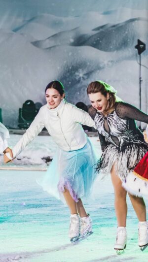 Evgenia Medvedeva Instagram - Мы морозоустойчивые🧖‍♀️