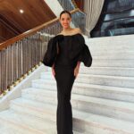 Evgenia Medvedeva Instagram - Вчера на премии ТЭФИ🖤 . Dress: @canach_official Style: @tomazinka MUAH: @irinayanilova